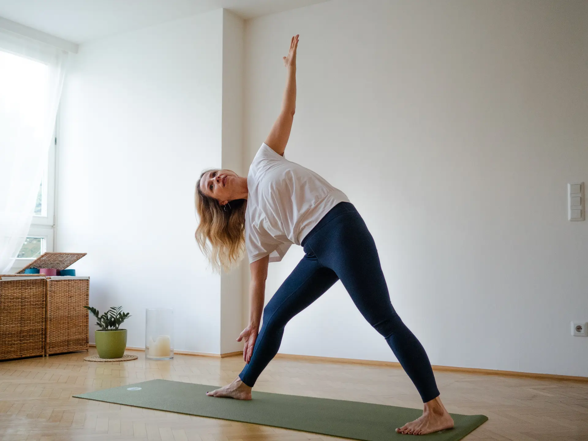 Die Stellung Trikonasana